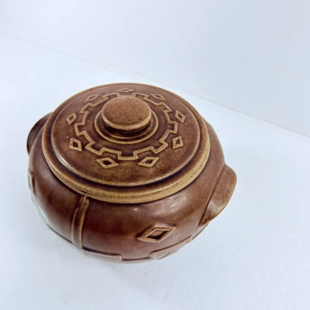 Vintage Monmouth Western Stoneware Pottery Bean Pot Cookie Jar Made In USA Brown